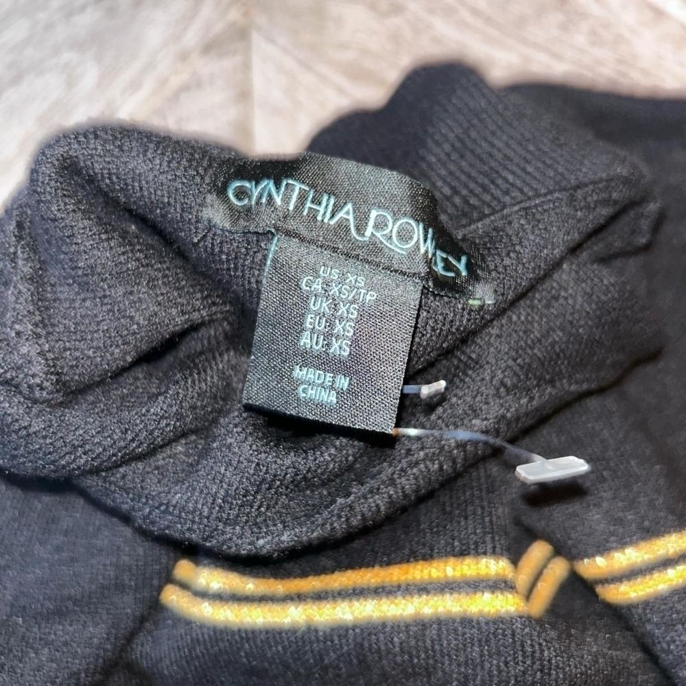CYNTHIA ROWLEY Sweater NWOT XS - Picture 3 of 4